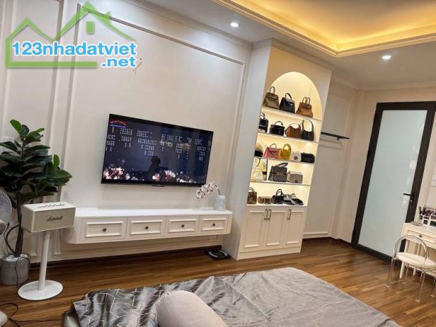 BÁN NHANH NHÀ NGỌC THỤY DÂN XÂY 50M2 GIÁ ĐẦU TƯ 8.X TỶ 5T, Ô TÔ ĐỖ CỬA - 1