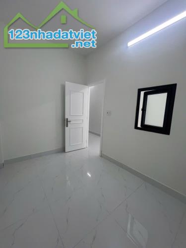 NHÀ MỚI Ở NGAY BÌNH ĐÔNG - QUẬN 8 -  88.6M2 - 2 TẦNG - GIÁ CHỈ 4.68 TỶ. - 1