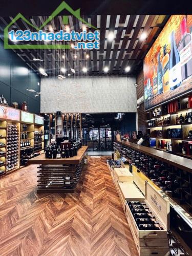 Bán Nhà Mặt Tiền Trường Chinh, Tân Bình, 153m2, Ngang Gần 7m, 4 Tầng Mới, Chỉ 41 Tỷ TL.