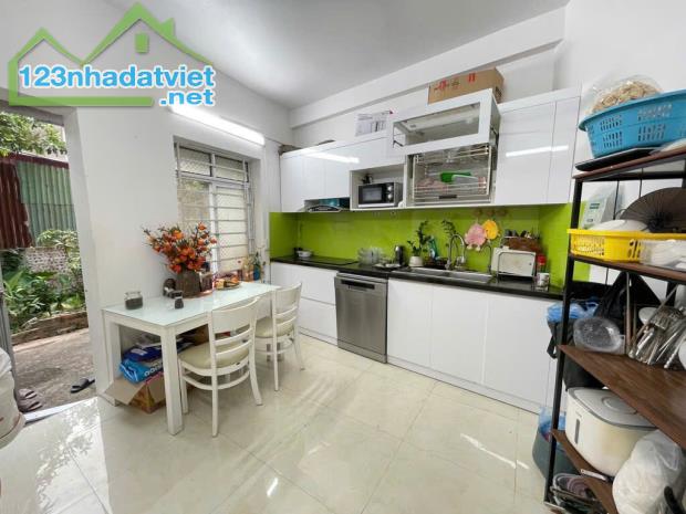 BÁN NHÀ ĐÔNG DƯ GIA LÂM HÀ NỘI Ô TÔ ĐÕ CỬA DT 43 GIÁ 4.68 TỶ LH XEM NHÀ NGAY