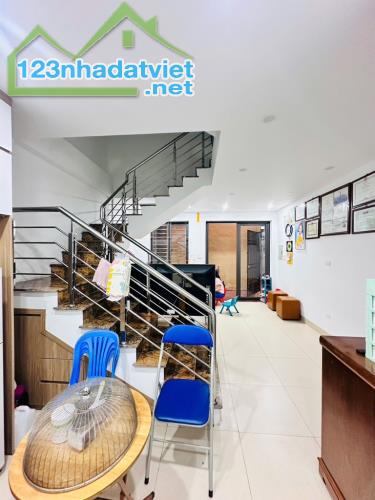 Siêu Hiếm - Nhà 44m2 Phú Thượng, MT 4m, Gần Ô Tô, Nhỉnh 7 Tỷ