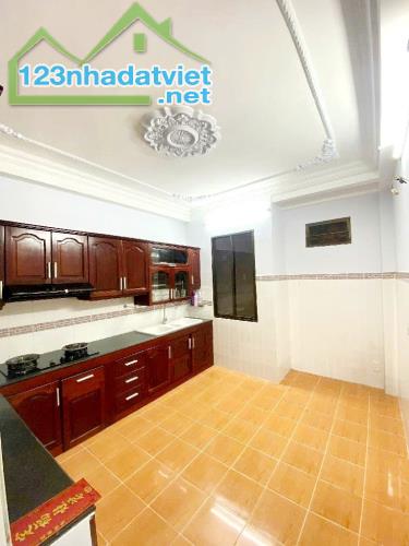 4 TẦNG BTCT HOÀN CÔNG - HXH THÔNG TỨ TUNG - DƯƠNG BÁ TRẠC P1 - HƠN 6 TỶ - 4