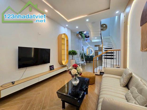 Nhà Ở trung tâm đà nẵng. 3 phút về biển mỷ khê, 3 phút ra cầu rồng   100m2 10 tỷ - 1