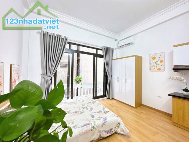 MT 5.6m, Lô Góc 2 Mặt Ngõ, 34m, 4T, CHDV Trần Hưng Đạo, Phường Phạm Ngũ Lão, Quận 1.