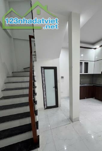💥💥💥NHÀ MỚI CỰ KHỐI – 5 TẦNG – 4,9 TỶ MT 5.2m – Ô TÔ ĐỖ CỬA – Ở NGAY  🚀Ngõ nông, thông - 3