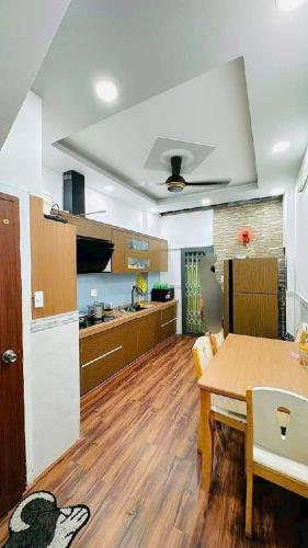 BÁN NHÀ 3 TẦNG, GẦN BÙI MINH TRỰC, QUẬN 8, NGANG 4M, ĐƯỜNG TRƯỚC NHÀ 10M, 60M2, CHỈ 7 TỶ 2