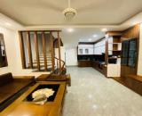 TRUNG TÂM PHỐ ĐÀM QUANG TRUNG - LONG BIÊN - 40M2 - 5 PHÒNG NGỦ - DÂN XÂY CHẮC CHẮN - GIÁ