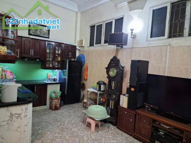 THỤY KHUÊ - NHÀ ĐẸP Ở LUÔN - THOÁNG MÁT - CHỦ TẶNG LẠI NỘI THẤT - 60M² NHỈNH 10 TỈ - 2