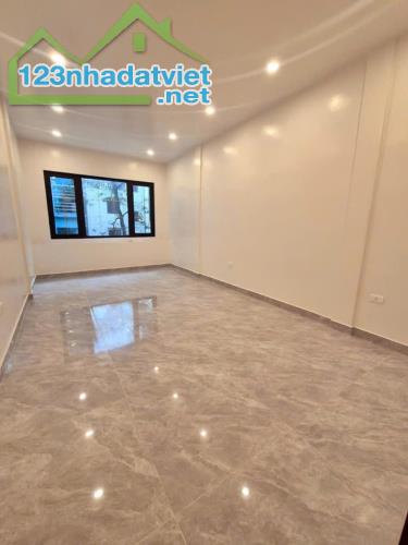 BÁN NHÀ PHỐ NGUYỄN TRÃI NGÕ Ô TÔ TRÁNH NGAY TRUNG TÂM, CHỢ NGÃ TƯ SỞ - 2