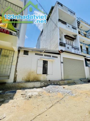 CHỈ 7 ĐỒNG 💰 – NHÀ 2 MẶT TIỀN XE HƠI – QUẬN 7 – VỊ TRÍ ĐẸP KHÓ TÌM! - 1