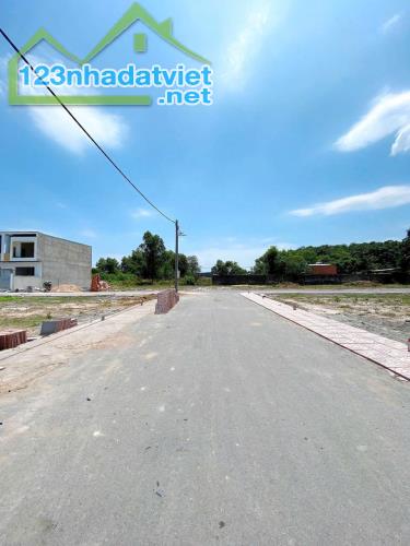Hot! 🔥 Em vừa bung ra thị trường 10 nền đất vừa ra sổ, giá đầu tư F0 - 4