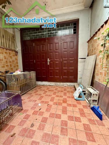 PHỐ NGUYỄN NGỌC VŨ - NGÕ THÔNG -DT 59m2 4 tầng mặt tiền 4m Giá 11.95 tỷ - 1