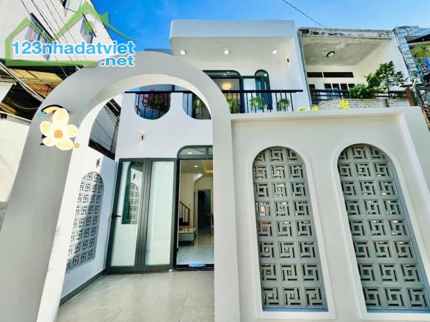 SIÊU PHẨM - 3 PN - GẦN ĐẠI HỌC CÔNG NGHIỆP , DT 58 M2, 4,5 x12 M . LÝ THƯỜNG KIỆT, P4 ,GV - 5