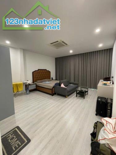 BÁN NHÀ KHU KIỀU ĐÀM - HIM LAM, QUẬN 7
Diện tích: 5x16m
Giá: Nhỉnh 11 tỷ - 1