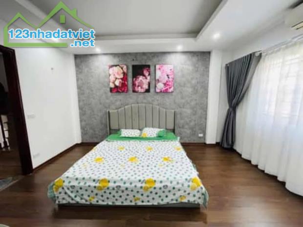 Nhà Đẹp Gần Đường Lĩnh Nam, Hoàng Mai 30m, 5 tầng, mt 4.6m, giá 5.8 tỷ. - 4