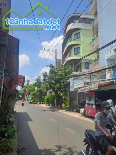 NHÀ ĐẸP BÁN - GIÁP QUANG TRUNG & PHẠM VĂN BẠCH GV - HXH SÁT MT - 52M² - 4 TẦNG HƠN 6 TỶ