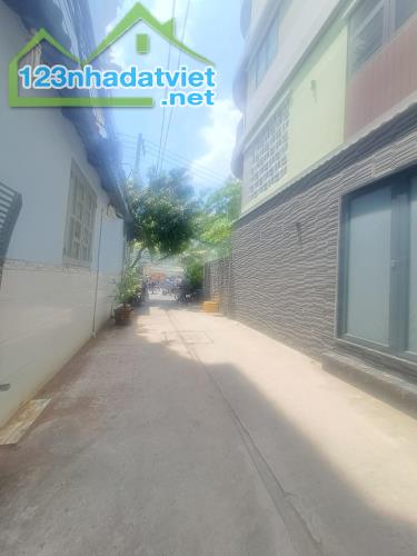 NHÀ ĐẸP BÁN - GIÁP QUANG TRUNG & PHẠM VĂN BẠCH GV - HXH SÁT MT - 52M² - 4 TẦNG HƠN 6 TỶ - 1