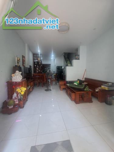 NHÀ ĐẸP BÁN - GIÁP QUANG TRUNG & PHẠM VĂN BẠCH GV - HXH SÁT MT - 52M² - 4 TẦNG HƠN 6 TỶ - 2