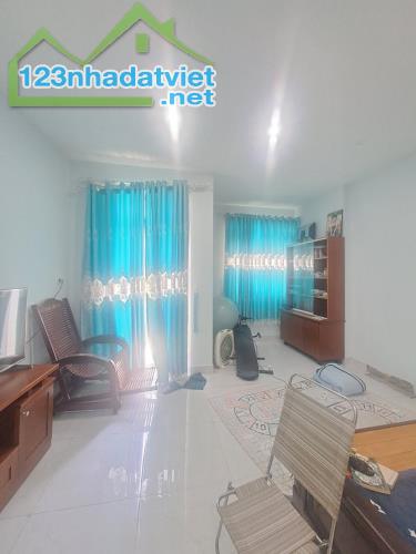 NHÀ ĐẸP BÁN - GIÁP QUANG TRUNG & PHẠM VĂN BẠCH GV - HXH SÁT MT - 52M² - 4 TẦNG HƠN 6 TỶ - 4
