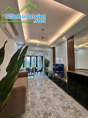 Cần bán nhanh căn hộ sân vườn sky garden 1, PMH, Q7, 100m2, 3PN nhà đẹp giá 6,7 tỷ,