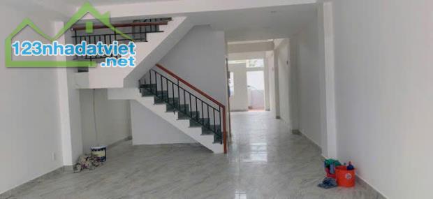 Bán nhà cách mặt tiền 19m hà huy giáp, phường thạnh lộc q12, nhà mới 100% hem 6m xe tải - 2