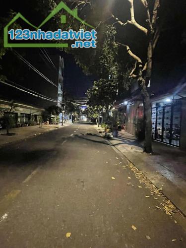 Bán gấp nhà đẹp ở ngay mặt tiền kinh doanh Ưu Long, xe hơi ngủ nhà, 88m2, SHR, nhỉnh 13 tỷ