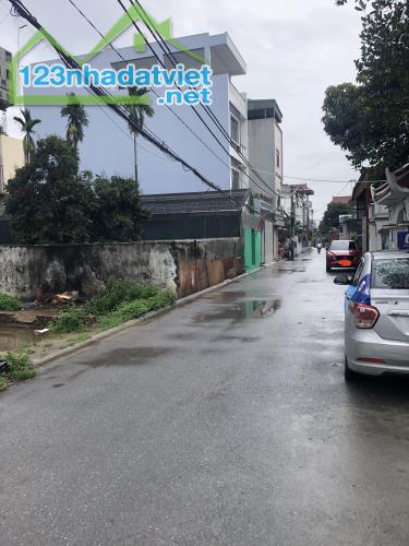 Chính chủ Bán nhà 3 Tầng Tại Mai Lâm, Đông Anh – Ô Tô đỗ cửa - Giá 5.6 tỷ - 2
