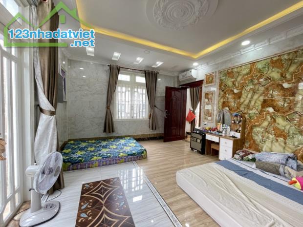 Biệt Thự 4 Tầng BÌnh Hưng Hòa -100m2(7.5 x13m), 4 Phòng Ngủ master, giáp AEON Tân PHú - 4