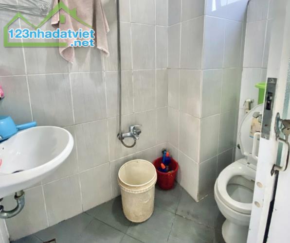Nhà Quang Trung, 50m2, Nở hậu, 3Pn, Chỉ 4.x Tỉ - 4