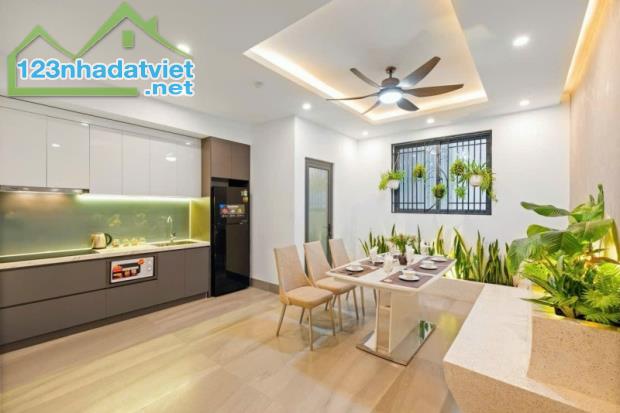 # MT Nguyễn Đức An gần Biển 80m2, 5 tầng hiện đại, Căn hộ Cao Cấp, 16 tỷ