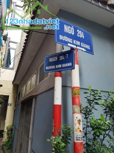 CỰC RẺ - BÁN NHÀ RIÊNG TẠI ĐƯỜNG KIM GIANG 6.2 TỶ 31M 5 TẦNG FULL NỘI THẤT Ở NGAY