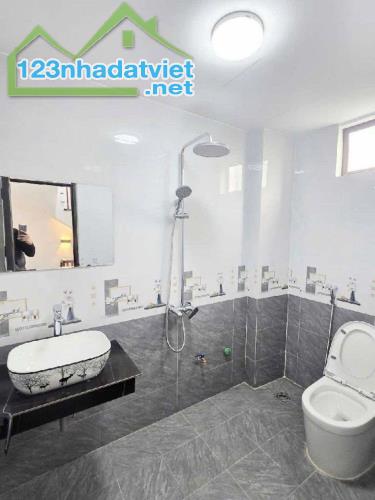 Bán nhà mới tinh Vĩnh Quỳnh, Thanh Trì. Dt62m2x 5 tầng kinh doanh - 2