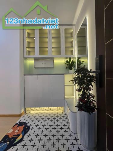 Cần bán nhanh căn hộ sky garden 3, PMH, Q7, DT 68,86m2, 2PN nhà mới đẹp, giá chỉ 5tỷ - 5