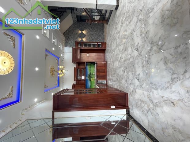 Nhà 4 Tầng Gara Ô Tô, 78m², 4PN, 5WC – Sát Tân Bình, Giá Sốc Chỉ 8.4 Tỷ! - 1