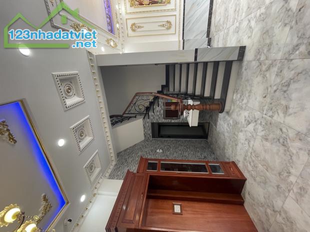 Bán Nhà Đẹp Gara Ô Tô, 4PN, 5WC – 4 Tầng, 78m², Gần Tân Bình, Chỉ 8.4 Tỷ! - 3