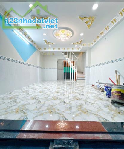 Nhà đẹp chấn động khu vực Bình Tân, bước vài bước là Tân Phú - 3