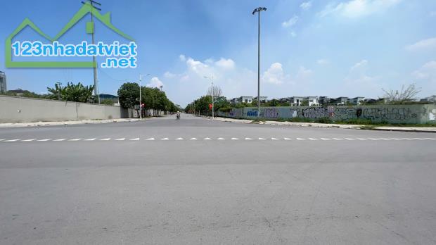 DUY NHẤT MẢNH ĐẤT VÀNG PHỐ GIA THƯỢNG 80M, MT6M, THÔNG SỐ KIM CƯƠNG,VÔ VÀN TIỆN ÍCH - 2