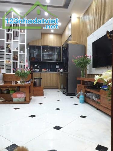 BÁN- NHÀ LĨNH NAM -HOÀNG MAI 48M, NHỈNH 7TỶ, NHÀ MẶT NGÕ - 2