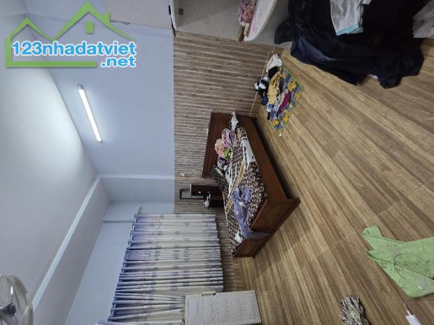 Bán nhà mặt tiền NB Tân Hương 92m²,1Lầu-8.5Tỷ-NGANG 5M - 4