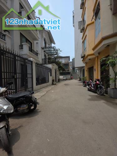 BÁN ĐẤT KHU ĐÔ THỊ MỄ TRÌ THƯỢNG – DIỆN TÍCH 105M² – MT 8M – VỈA, Ô TÔ TRÁNH KD 35,5 TỶ