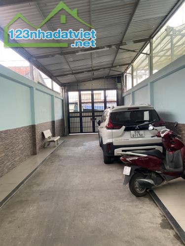 Bán nhà mặt tiền đường Tân Xuân 2 16x45 thổ cư chỉ 18.5 tỷ Xã Tân Xuân Huyện Hóc Môn - 2