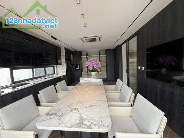 Siêu phẩm chân dài 2 mặt thoáng đường ô tô vào nhà ngõ Phố Bồ Đề DT 42m2 . Giá 14.8 tỷ - 3