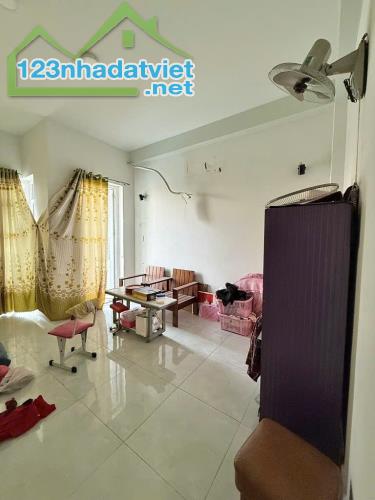 🌺NHÀ MẶT TIỀN 3 TẦNG đường THẠNH LỘC 15, phường THẠNH LỘC,Q12,dt 160m2(4mx40m)💵6tỷ ✍️NHÀ