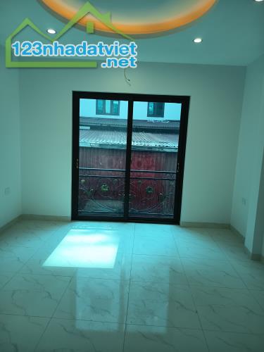 Bán nhà Đường 422 Tân lập 38 m2 5 tầng giá 5.5 tỷ hàng xóm KĐT Tân Tây Đô & Lideco. - 2