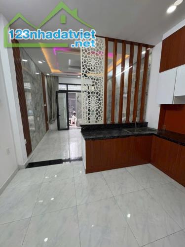 BÁN NHÀ GÒ XOÀI - LÊ VĂN QUỚI - BÌNH TÂN - HẺM 6M - 40M2 - 3 TẦNG - CHỈ 4.2 TỈ - 2