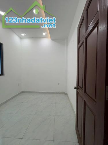 BÁN NHÀ GÒ XOÀI - LÊ VĂN QUỚI - BÌNH TÂN - HẺM 6M - 40M2 - 3 TẦNG - CHỈ 4.2 TỈ - 4