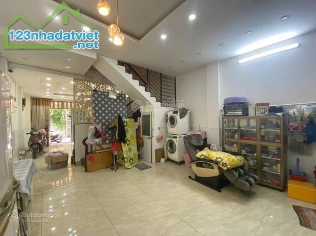 HXH ĐỔ CỔNG Q.T.Phú 62m2 2 tầng ngang 5m ngay chợ Tân Hương CHỈ 5 tỷX - 1