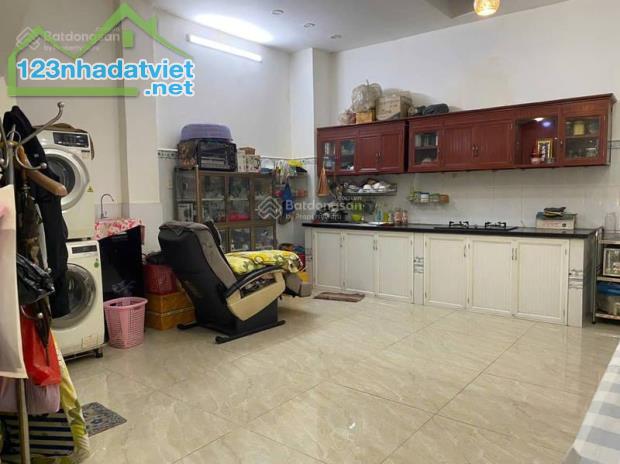 HXH ĐỔ CỔNG Q.T.Phú 62m2 2 tầng ngang 5m ngay chợ Tân Hương CHỈ 5 tỷX - 2