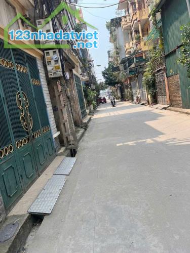 Nhà đẹp  phố hai bà kinh doanh cho thuê thoải mái
