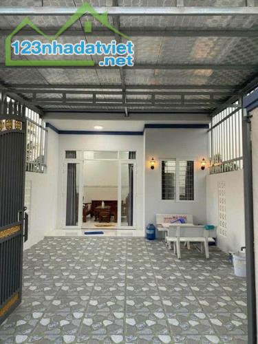 Bán gấp căn nhà cấp 4 còn như mới, SHR, 107m2, Củ Chi, Giá  1 tỷ 050. - 1